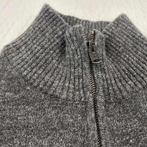 GAP Men's Charcoal Zip-Up Sweater - Picture 5 of 5